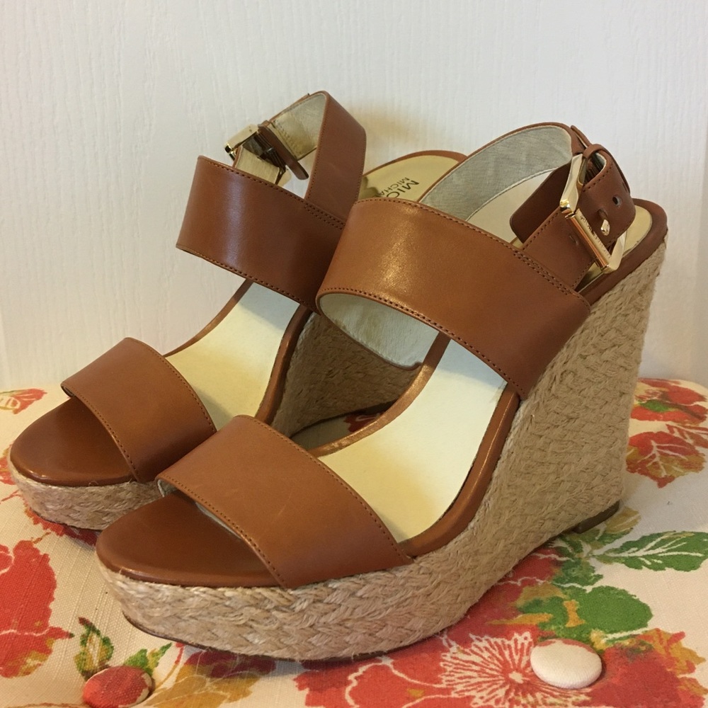 Michael Kors espadrille leather wedges size 10